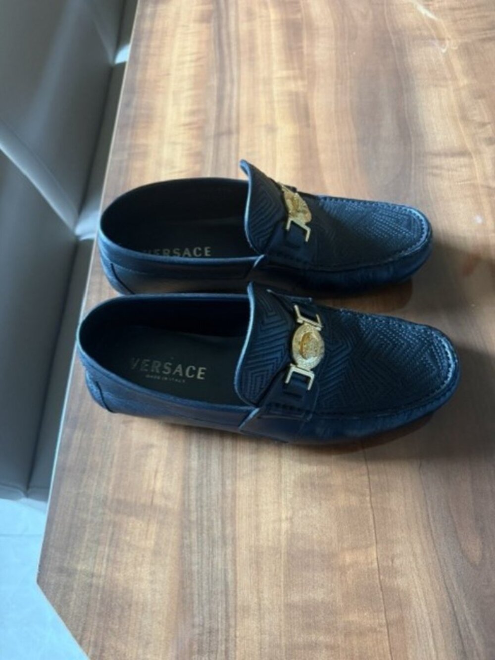 Mens Versace Gold Medusa Black Leather Loafers EU41.5 US 8.5